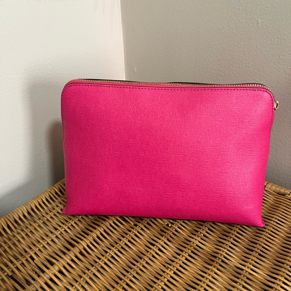 Medium Coach Pink Fuchsia cosmetic bag canvas material wipeable. - Picture 3 of 7